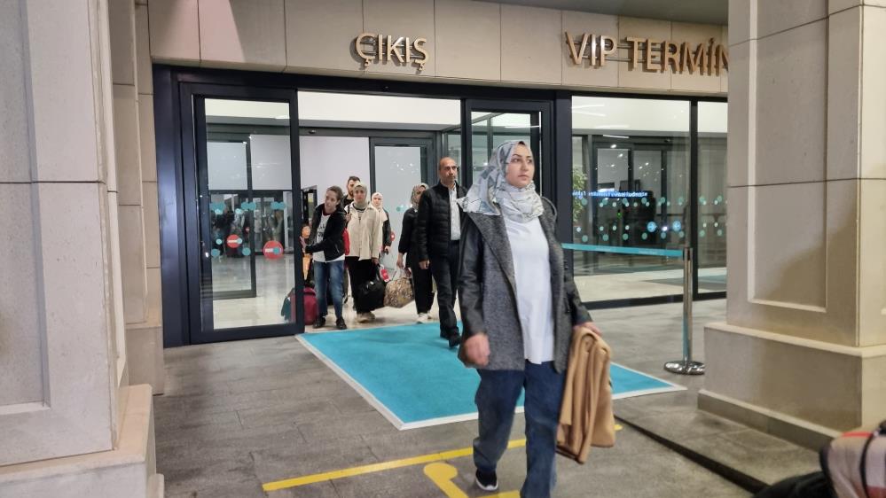 Gazze ’den tahliye edilen 87 kişi İstanbul ’a getirildi